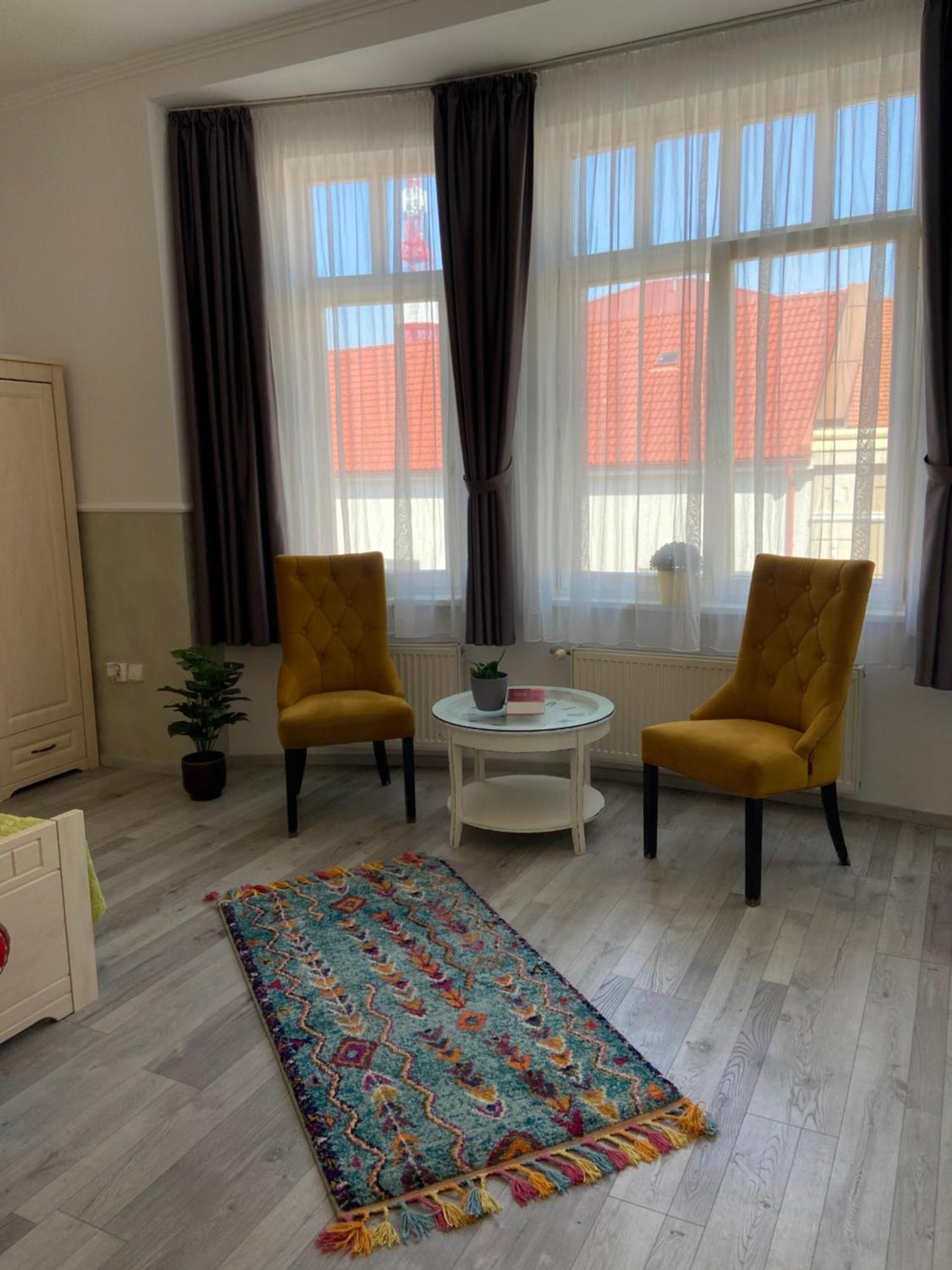 Penzion Bihari Dunajská Streda Exterior foto
