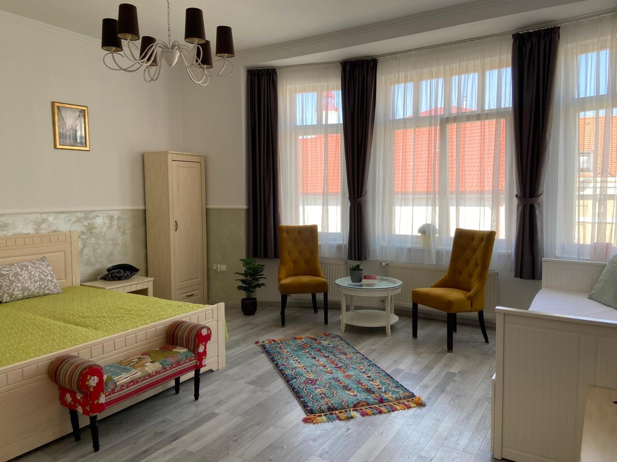 Penzion Bihari Dunajská Streda Exterior foto